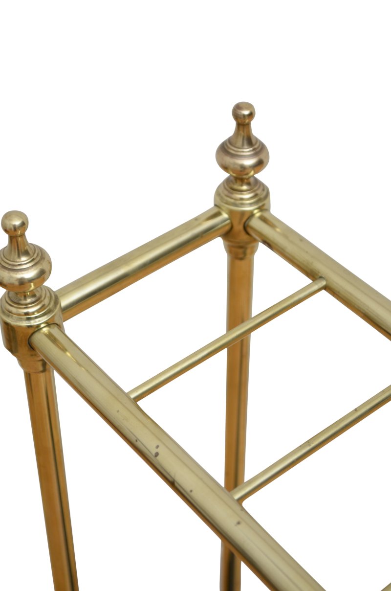 Brass Umbrella Stand With Dog Tooth Base - Image 4